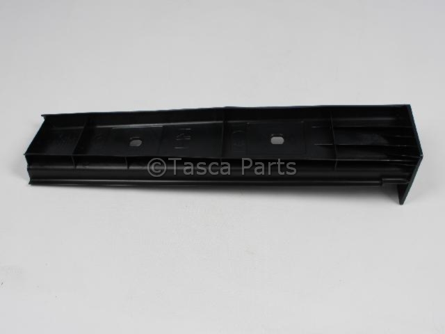 68044934AC - Body Sheet Metal Except Doors: Box Side End Rail Cover, Right for Dodge: Ram 1500 | Ram: 1500, 1500 Classic, 2500, 3500 Image