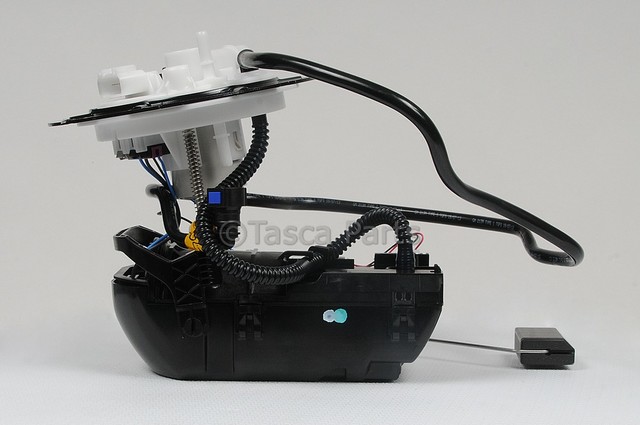 2009 GM Fuel Tank Fuel Pump Module Kit with Level Sensor,Seals and Fuel ...