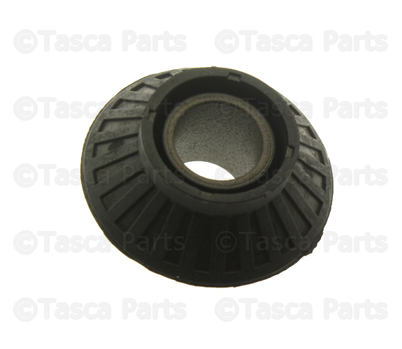1359599 - : Control Rod Lower Bushing for Volvo: 240, 740, 760, 780, 940, 960 Image