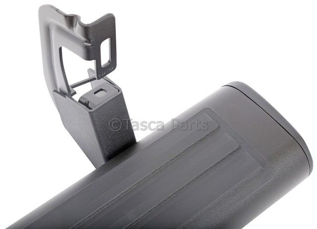 20990096 - Body: Assist Steps, 6in Oval Black for Chevrolet: Silverado 1500, Silverado 2500 HD, Silverado 3500 HD | GMC: Sierra 1500, Sierra 2500 HD, Sierra 3500 HD Image