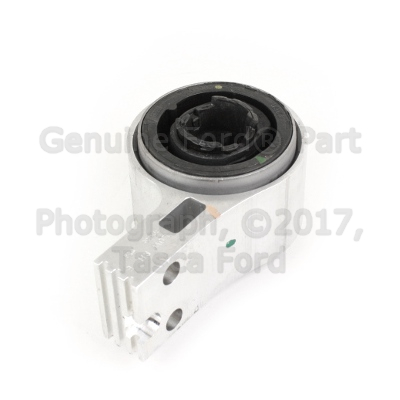 9G1Z3C339A - Suspension: Rear Bracket for Ford: Five Hundred, Taurus | Lincoln: MKS | Mercury: Montego, Sable Image