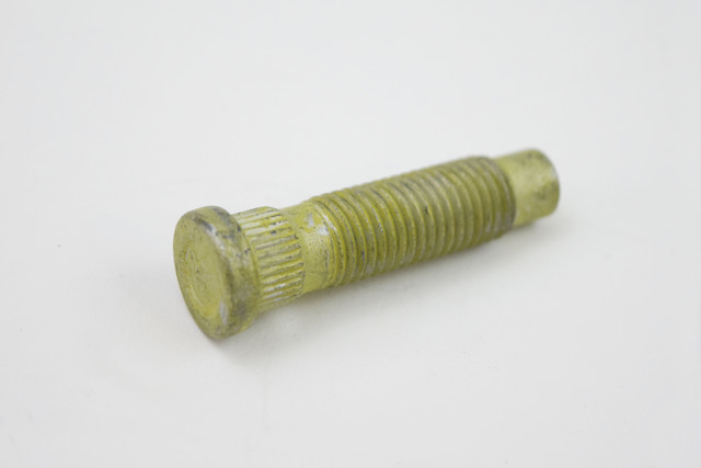 9595178 - : Part# 9595178 M12x1.5x40 Multi-Purpose Bolt for Buick: Century, LaCrosse, LeSabre, Lucerne, Park Avenue, Rainier, Regal, Rendezvous, Riviera, Skylark, Terraza | Cadillac: DeVille, DTS, Eldorado, Seville, STS | Chevrolet: Blazer, Camaro, Cavalier, Cobalt, Colorado, Equinox, HHR, Impala, Impala Limited, Lumina APV, Malibu, Monte Carlo, S10, SSR, Trailblazer, Trailblazer EXT, Uplander, Venture, Volt | GMC: Canyon, Envoy, Envoy XL, Envoy XUV, Jimmy, Sonoma | Hummer: H3, H3T | Oldsmobile: Alero, Aurora, Bravada, Cutlass, Intrigue, Silhouette | Pontiac: Aztek, Bonneville, Firebird, G5, G6, Grand Am, Grand Prix, Montana, Sunfire, Torrent, Trans Sport | Saturn: Aura, Ion, Relay, SC, SC1, SC2, SL, SL1, SL2, SW1, SW2, Vue Image