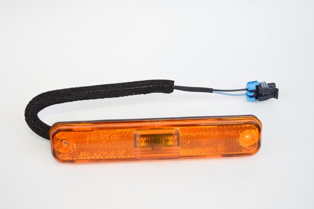 25952319 - Electrical: Side Marker Lamp for Hummer: H2 Image