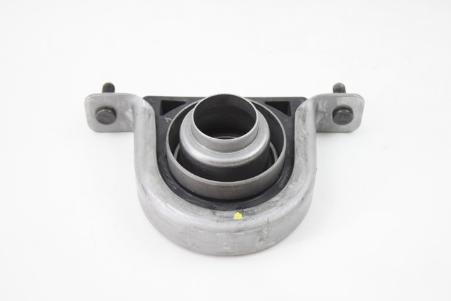 88934865 - Universals &amp; Rear Axle: Center Bearing for Chevrolet: Silverado 1500, Silverado 1500 Classic, Silverado 1500 HD, Silverado 2500, Silverado 2500 HD, Silverado 2500 HD Classic, Silverado 3500, Silverado 3500 Classic | GMC: Sierra 1500, Sierra 1500 Classic, Sierra 1500 HD, Sierra 1500 HD Classic, Sierra 2500, Sierra 2500 HD, Sierra 2500 HD Classic, Sierra 3500, Sierra 3500 Classic Image