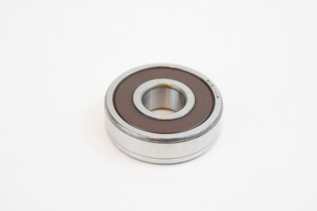 12557583 - : Part# 12557583 Manual Transmission Clutch Pilot Bearing for Cadillac: CT5, CTS, Escalade, Escalade ESV, Escalade EXT | Chevrolet: Avalanche 2500, Blazer, C3500HD, Camaro, Colorado, Corvette, S10, Silverado 1500, Silverado 1500 Classic, Silverado 1500 HD, Silverado 2500, Silverado 2500 HD, Silverado 2500 HD Classic, Silverado 3500, Silverado 3500 Classic, SS, SSR, Suburban 1500, Suburban 2500, Tahoe | GMC: C3500HD, Canyon, Jimmy, Sierra 1500, Sierra 1500 Classic, Sierra 1500 HD, Sierra 1500 HD Classic, Sierra 2500, Sierra 2500 HD, Sierra 2500 HD Classic, Sierra 3500, Sierra 3500 Classic, Sonoma, Yukon, Yukon XL 1500, Yukon XL 2500 | Hummer: H3, H3T | Oldsmobile: Bravada Image