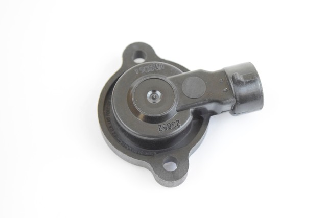 17123852 - Electrical: Throttle Position Sensor for Buick: Century, Regal, Rendezvous, Skylark | Cadillac: DeVille, Eldorado, Escalade, Escalade ESV, Escalade EXT, Seville | Chevrolet: Astro, Avalanche 1500, Avalanche 2500, Beretta, Blazer, C1500, C2500, C3500, C3500HD, Camaro, Corsica, Express 1500, Express 2500, Express 3500, Impala, K1500 Pickup, K2500 Pickup, K3500 Pickup, Lumina, Lumina APV, Malibu, Monte Carlo, P30, S10, Silverado 1500, Silverado 1500 Classic, Silverado 1500 HD, Silverado 2500, Silverado 2500 HD, Silverado 3500, Suburban 1500, Suburban 2500, Suburban C1500, Suburban C2500, Suburban K1500, Suburban K2500, Tahoe, Venture | GMC: C1500 Pickup, C2500 Pickup, C3500 Pickup, C3500HD, Jimmy, K1500 Pickup, K2500 Pickup, K3500 Pickup, P3500, Safari, Savana 1500, Savana 2500, Savana 3500, Sierra 1500, Sierra 1500 Classic, Sierra 1500 HD, Sierra 2500, Sierra 2500 HD, Sierra 3500, Sonoma, Suburban C1500, Suburban C2500, Suburban K1500, Suburban K2500, Yukon, Yukon XL 1500, Yukon XL 2500 | Oldsmobile: Achieva, Alero, Aurora, Bravada, Cutlass, Cutlass Supreme, Intrigue, Silhouette | Pontiac: Aztek, Firebird, Grand Am, Grand Prix, GTO, Montana, Trans Sport Image