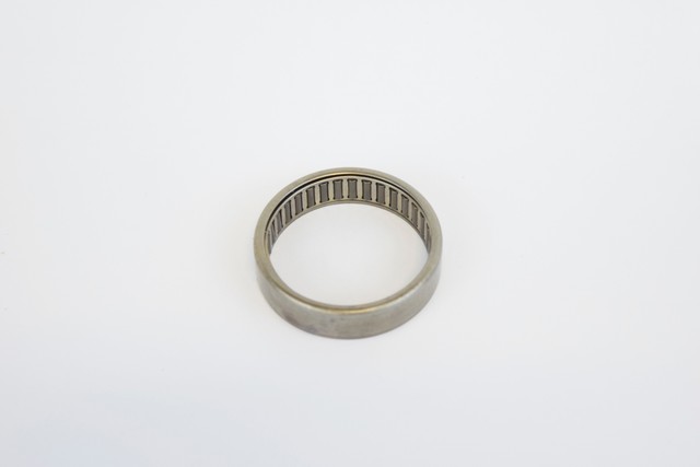 26053326 - : Part# 26053326 Front Drive Axle Inner Shaft Bearing for Buick: Rainier | Chevrolet: Astro, Blazer, Colorado, Express 1500, Express 2500, Express 3500, S10, Trailblazer, Trailblazer EXT | GMC: Canyon, Envoy, Envoy XL, Envoy XUV, Jimmy, Safari, Savana 1500, Savana 2500, Savana 3500, Sonoma | Hummer: H3, H3T | Oldsmobile: Bravada Image