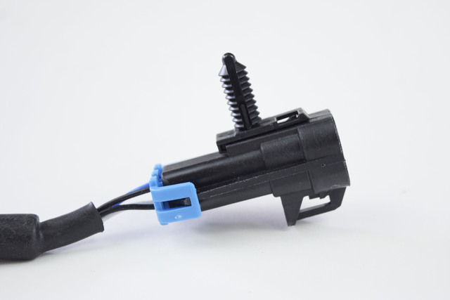 19355306 - : Part# 19355306 Oxygen Sensor for Cadillac: Escalade, Escalade EXT | Chevrolet: Avalanche 1500, Avalanche 2500, C1500, C2500, C3500, C3500HD, Express 1500, Express 2500, Express 3500, K1500 Pickup, K2500 Pickup, K3500 Pickup, P30, Silverado 1500, Silverado 1500 HD, Silverado 2500, Silverado 2500 HD, Silverado 3500, Suburban 1500, Suburban 2500, Suburban C1500, Suburban C2500, Suburban K1500, Suburban K2500, Tahoe | GMC: C1500 Pickup, C2500 Pickup, C3500 Pickup, C3500HD, K1500 Pickup, K2500 Pickup, K3500 Pickup, P3500, Savana 1500, Savana 2500, Savana 3500, Sierra 1500, Sierra 1500 HD, Sierra 2500, Sierra 2500 HD, Sierra 3500, Suburban C1500, Suburban C2500, Suburban K1500, Suburban K2500, Yukon, Yukon XL 1500, Yukon XL 2500 Image