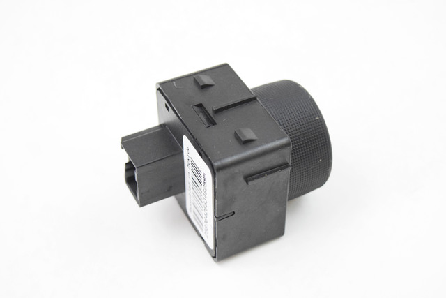 25878425 - : Part# 25878425 Transfer Case Selector Switch for Chevrolet: Avalanche, Silverado 1500, Silverado 2500 HD, Silverado 3500 HD, Suburban 1500, Suburban 2500, Tahoe | GMC: Sierra 1500, Sierra 2500 HD, Sierra 3500 HD, Yukon, Yukon XL 1500, Yukon XL 2500 Image