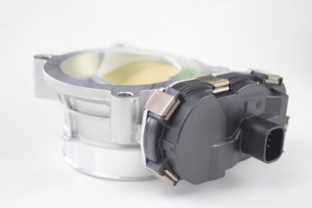 12679524 - : Part# 12679524 Throttle Body for Buick: Rainier | Cadillac: Escalade, Escalade ESV, Escalade EXT | Chevrolet: Avalanche, Express 1500, Express 2500, Express 3500, Silverado 1500, Silverado 2500 HD, Silverado 3500 HD, SSR, Suburban 1500, Suburban 2500, Tahoe, Trailblazer, Trailblazer EXT | GMC: Envoy, Envoy XL, Envoy XUV, Savana 1500, Savana 2500, Savana 3500, Sierra 1500, Sierra 2500 HD, Sierra 3500 HD, Yukon, Yukon XL 1500, Yukon XL 2500 | Hummer: H2, H3 Image