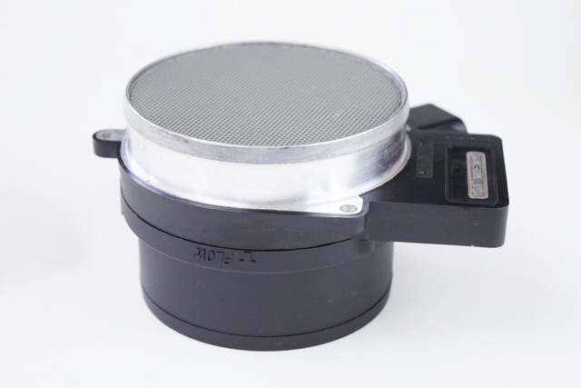 19330121 - Engine: Air Mass Sensor for Buick: Rainier | Cadillac: CTS, DeVille, Eldorado, Escalade, Escalade ESV, Escalade EXT, Seville | Chevrolet: Avalanche 1500, Avalanche 2500, C3500HD, Corvette, Silverado 1500, Silverado 1500 Classic, Silverado 1500 HD, Silverado 1500 HD Classic, Silverado 2500, Silverado 2500 HD, Silverado 2500 HD Classic, Silverado 3500, Silverado 3500 Classic, Silverado 3500 HD, SSR, Suburban 1500, Suburban 2500, Tahoe, Trailblazer, Trailblazer EXT | GMC: C3500HD, Envoy, Envoy XL, Envoy XUV, Sierra 1500, Sierra 1500 Classic, Sierra 1500 HD, Sierra 1500 HD Classic, Sierra 2500, Sierra 2500 HD, Sierra 2500 HD Classic, Sierra 3500, Sierra 3500 Classic, Sierra 3500 HD, Yukon, Yukon XL 1500, Yukon XL 2500 | Hummer: H2 | Oldsmobile: Aurora | Pontiac: Bonneville, GTO Image