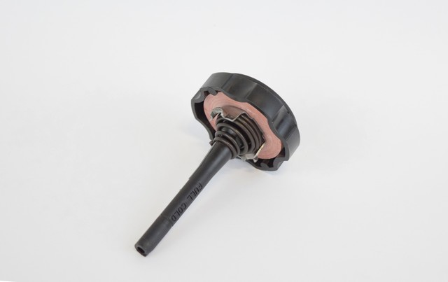 26095194 - Steering: Reservoir Cap for Cadillac: Escalade, Escalade ESV, Escalade EXT | Chevrolet: Avalanche, Avalanche 1500, Avalanche 2500, Silverado 1500, Silverado 1500 Classic, Silverado 1500 HD, Silverado 1500 HD Classic, Silverado 2500 HD, Silverado 2500 HD Classic, Silverado 3500, Silverado 3500 Classic, Silverado 3500 HD, Suburban 1500, Suburban 2500, Tahoe | GMC: Sierra 1500, Sierra 1500 Classic, Sierra 1500 HD, Sierra 1500 HD Classic, Sierra 2500 HD, Sierra 2500 HD Classic, Sierra 3500, Sierra 3500 Classic, Sierra 3500 HD, Yukon, Yukon XL 1500, Yukon XL 2500 | Hummer: H2 Image