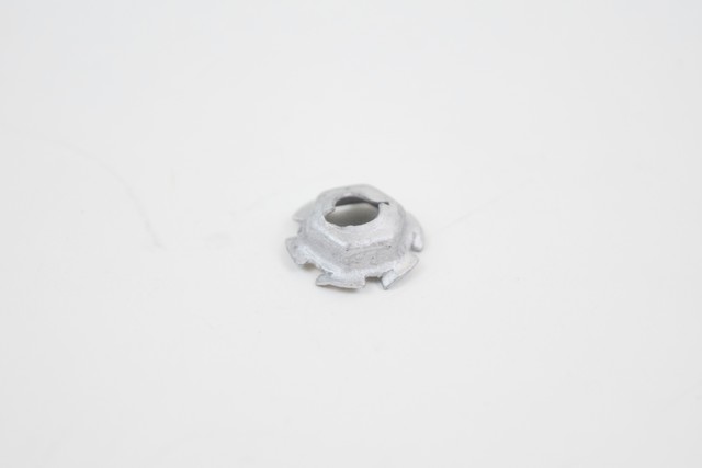 11609858 - Body: Grille Clip for Chevrolet: Avalanche, Avalanche 1500, Avalanche 2500, Blazer, Colorado, Malibu, Silverado 1500, Silverado 1500 HD, Silverado 2500, Silverado 2500 HD, Silverado 3500, SSR, Suburban 1500, Suburban 2500, Tahoe, Trailblazer, Trailblazer EXT, Traverse | GMC: Canyon, Envoy, Envoy XL, Envoy XUV, Jimmy, Sierra 1500, Sierra 1500 HD, Sierra 2500, Sierra 2500 HD, Sierra 3500, Yukon | Oldsmobile: Bravada Image