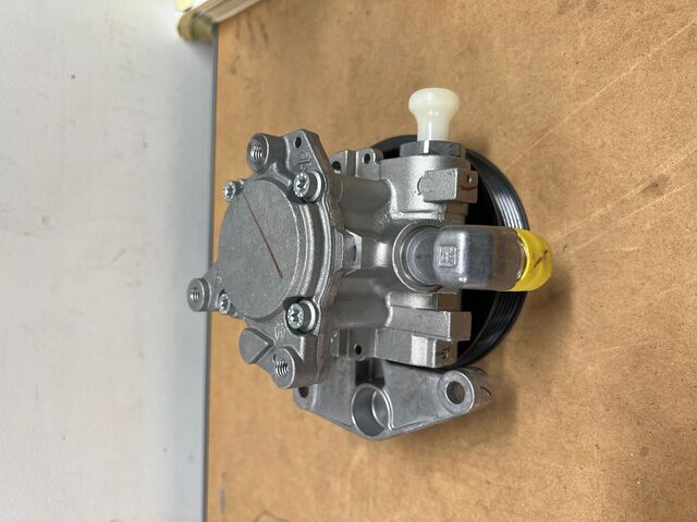 005-466-22-01-80 - Remanufactured Power-Steering Pump 2003