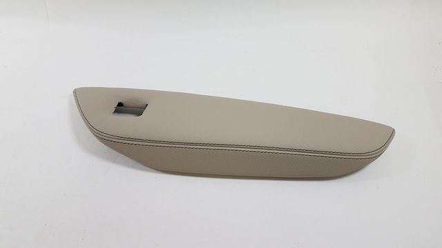 名前さえ 51417258800 - 2011-2018 BMW Armrest (51-41-7-258-800) | BMW of
