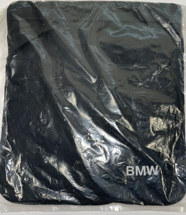 51462414327 - Interior: Side Window Sun Shade for BMW: 530i, 530i xDrive, 540d xDrive, 540i, 540i xDrive, M550i xDrive Image