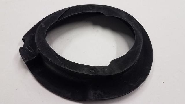 31331096664 - 1999-2010 BMW Lower Spring Pad (31-33-1-096