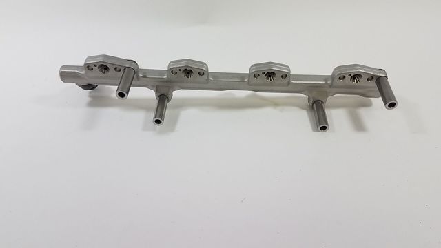 13538694198 - 2016-2021 BMW Fuel Rail (13-53-8-694-198