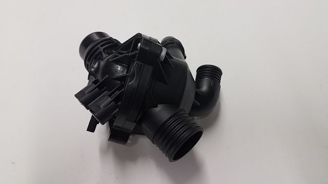 11537601158 - 2011-2015 BMW Thermostat Unit (11-53-7-601-158