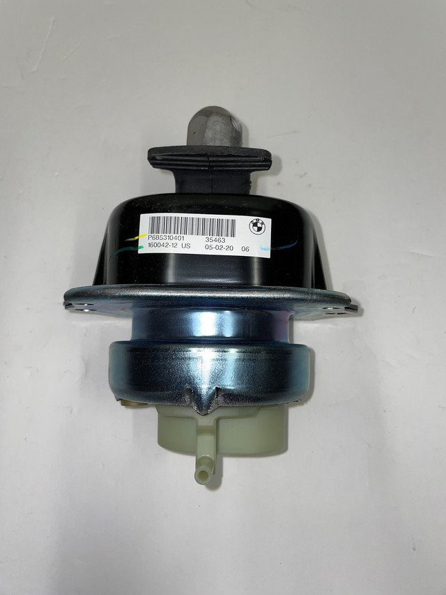 22116853104 - 2014-2018 BMW X5 Engine Support (22-11-6-853-104