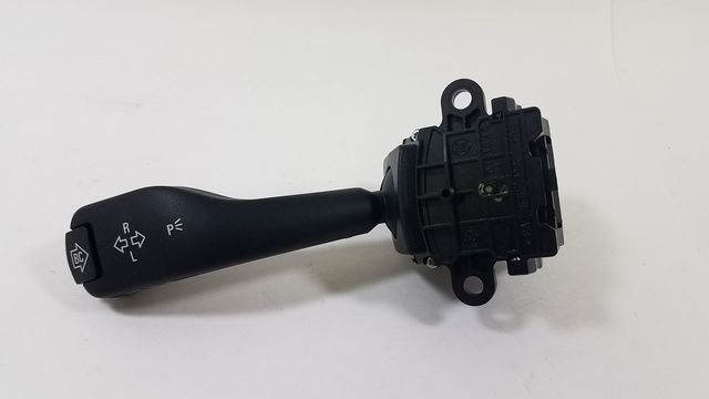 61318363668 - 1999-2010 BMW Turn Signal Switch (61-31-8-363