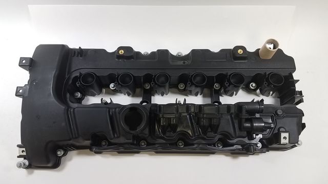 11127565284 - 2007-2016 BMW Valve Cover (11-12-7-565-284) | BMW of