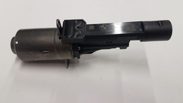 11377603979 - 2010-2021 BMW Actuator (11-37-7-603-979) | BMW
