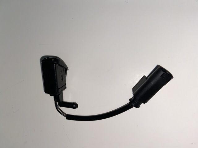 61668376011 - 1997-2002 BMW Nozzle (61-66-8-376-011) | BMW
