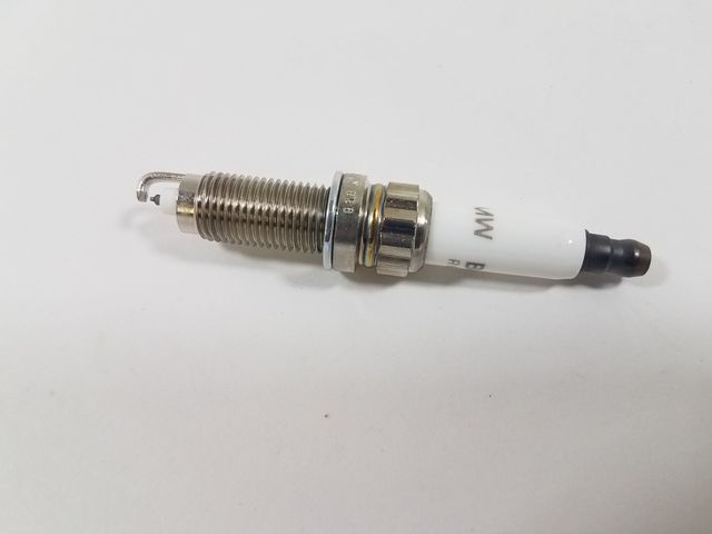 12120037580 - 2008-2015 BMW Spark Plug (12-12-0-037-580