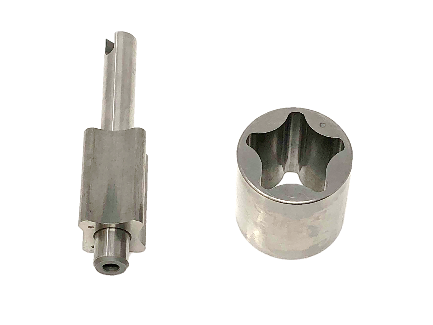 A5020S800A - Engine: Engine Oil Pump Rotor for Nissan: Frontier, Xterra Image