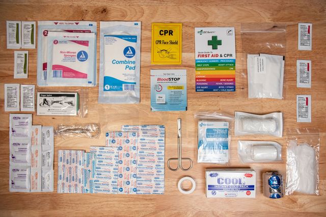 セット売り　first aid to the injured n4 エヌフォー 91ZAY6WJTLL._UF350,350_QL50_.jpg