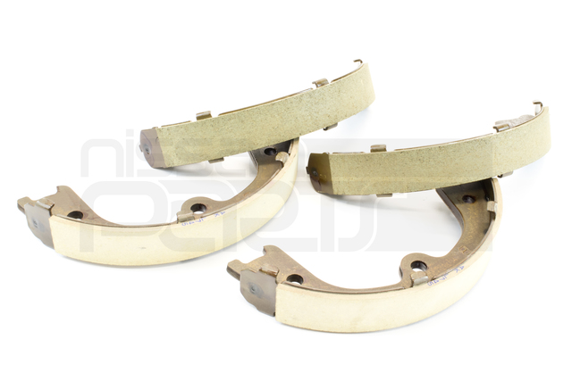 44060EA026 - : PARKING BRAKE SHOES (D40 D41 R51 N50) for Nissan: Frontier, Pathfinder, Xterra Image