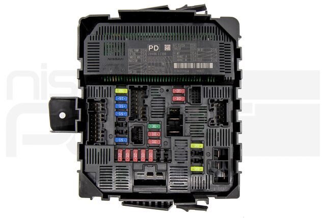 OEM 04-09 FRONTIER TITAN IPDM Distribution Relay Module Fuse