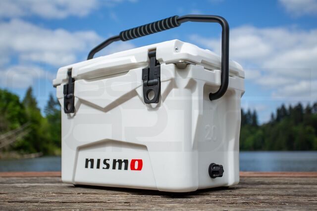 Nismo White 20-quart Cooler / Ice Box T99C9-20QWT | Nissan