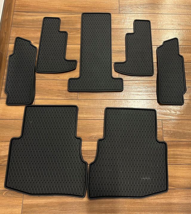 2022-2023 Mazda CX-9 All Weather Floor Mats Rears w/ Captains