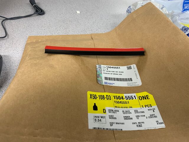 15045551 - Roof Panel Reveal Molding | Londoff Discount Parts