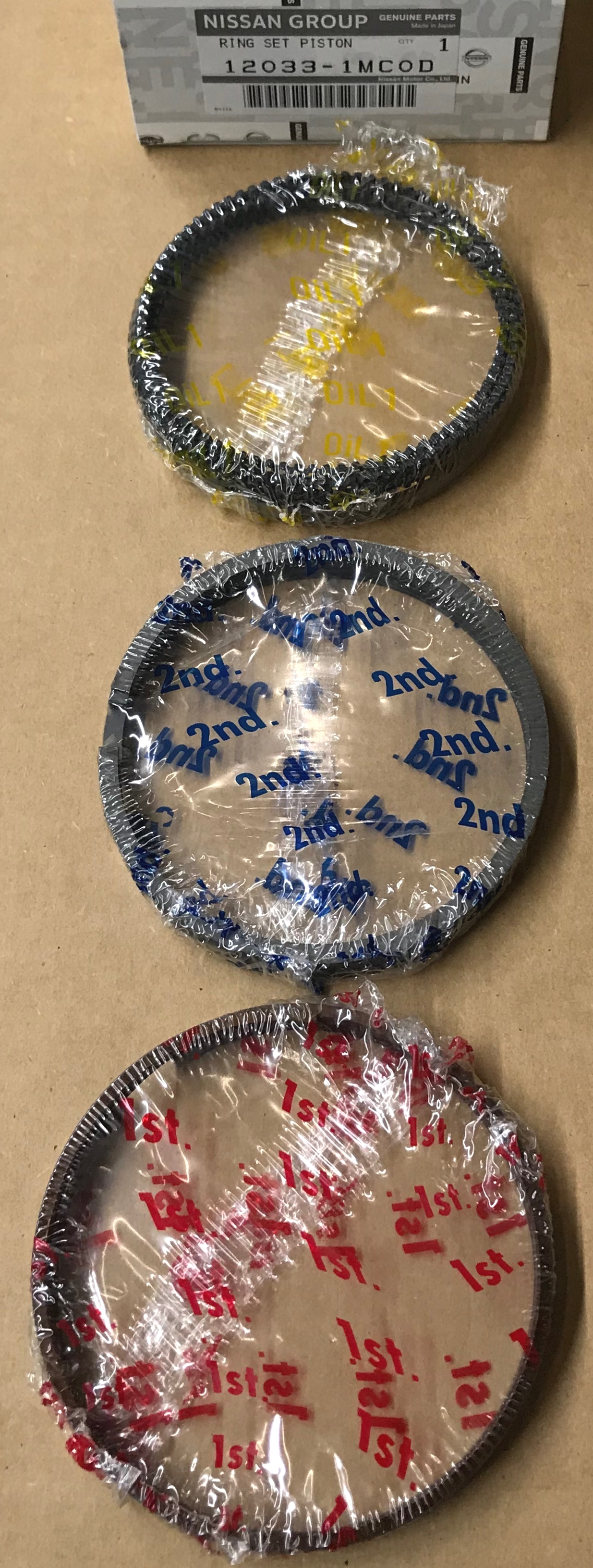 12033EZ30D - : Piston Ring Set for INFINITI: M56, Q70, Q70L, QX56, QX80 Image