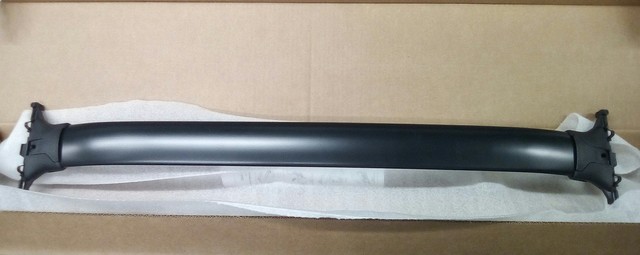 872900W000 - Body: Cross Bar for Hyundai: Santa Fe Image