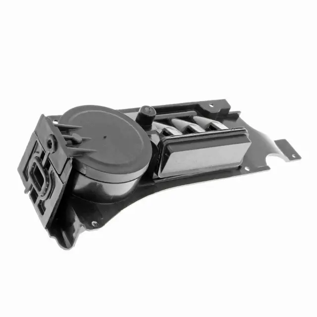 V104601 - Engines &amp; Components: Oil Trap, crankcase breather for Vaico Image