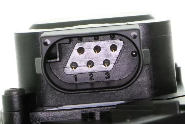 V30820019 - Exterior: Tailgate Lock for VEMO Image