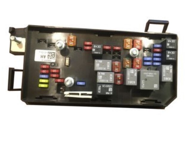 25865468 - Electrical: Fuse &amp; Relay Box for GM Image