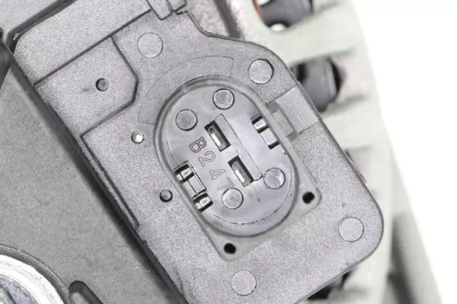 V301343630 - Charging &amp; Starting Systems: Alternator for VEMO Image