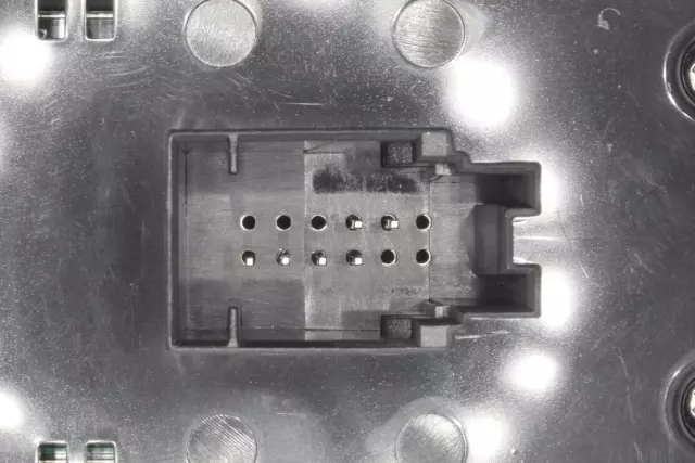 V20730145 - Interior: Door Window Switch for VEMO Image