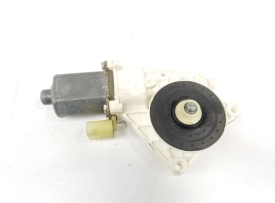 67626934300 - Body: Window Motor for Mini Image