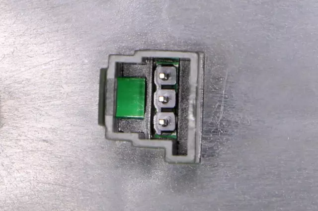 V30730218 - Interior: Door Window Switch for VEMO Image