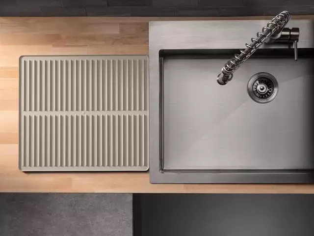 8ADSH04TN - : Sand  DishMat Drain for WeatherTech Image