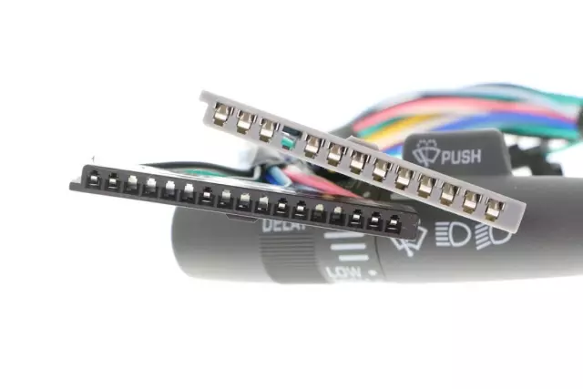 V51800003 - Air Conditioning &amp; Heat: Combination Switch for VEMO Image