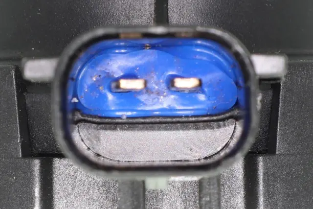 V30771017 - Emission Systems: Vapor Canister Purge Valve for VEMO Image