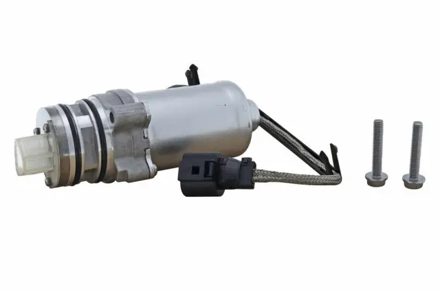 V106592 - Transmission &amp; Drivetrain: Pump, all-wheel-drive coupling for Vaico Image