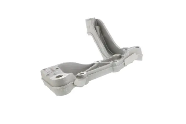 V106333 - Suspension &amp; Steering: Support Frame/Subframe for Vaico Image